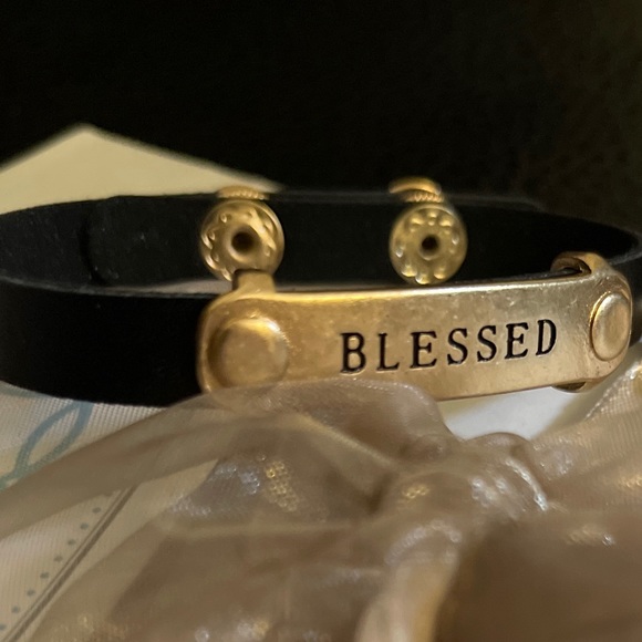 Leather Bracelet with “Blessed” gold tone bar - Picture 5 of 6